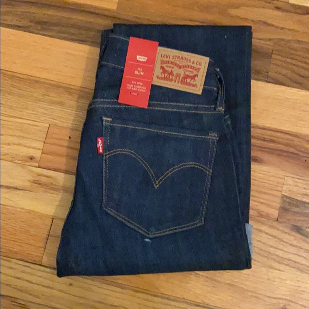 Levi’s Jeans 712 Slim never worn